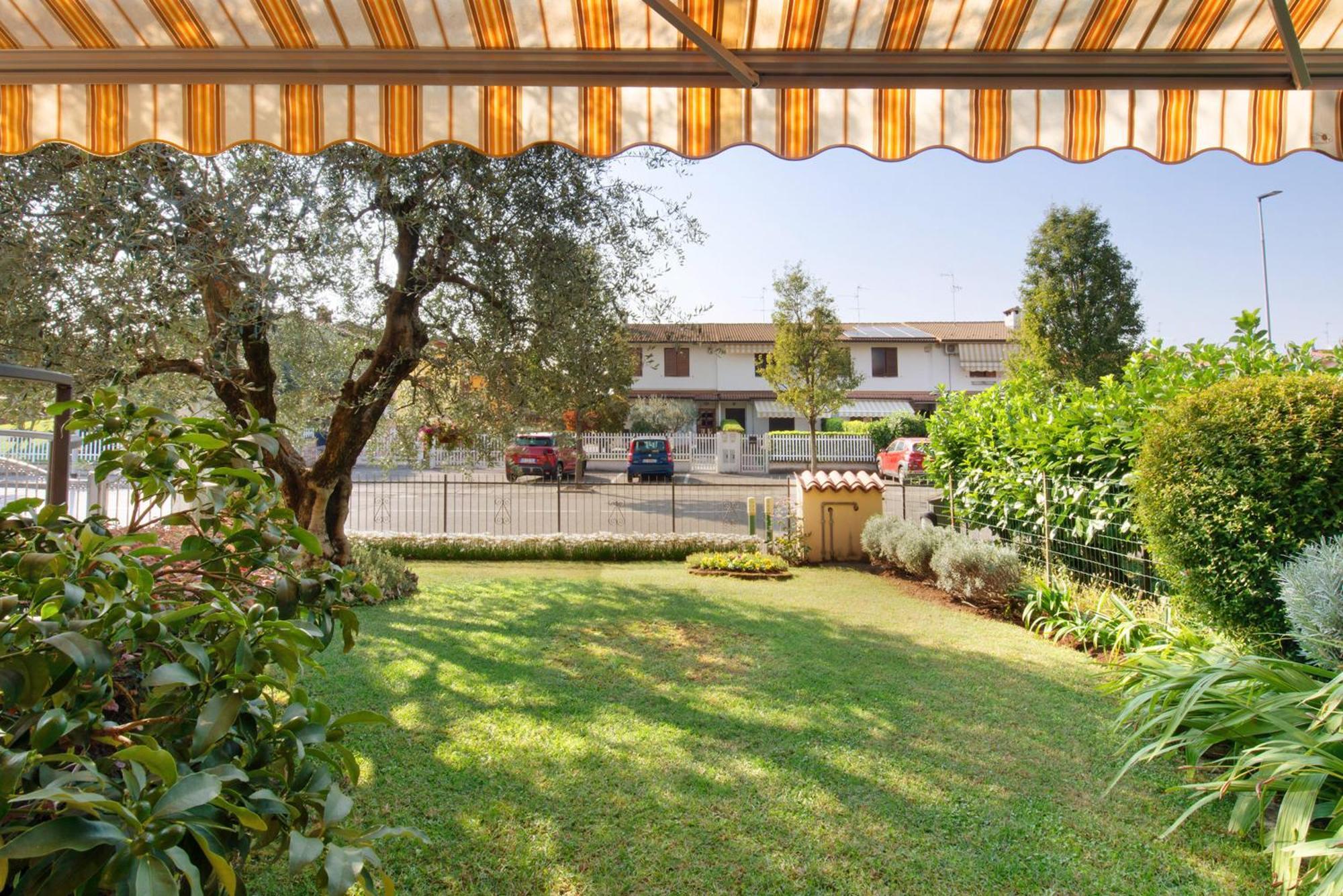 Casa Elli Villa Osio Sotto Luaran gambar