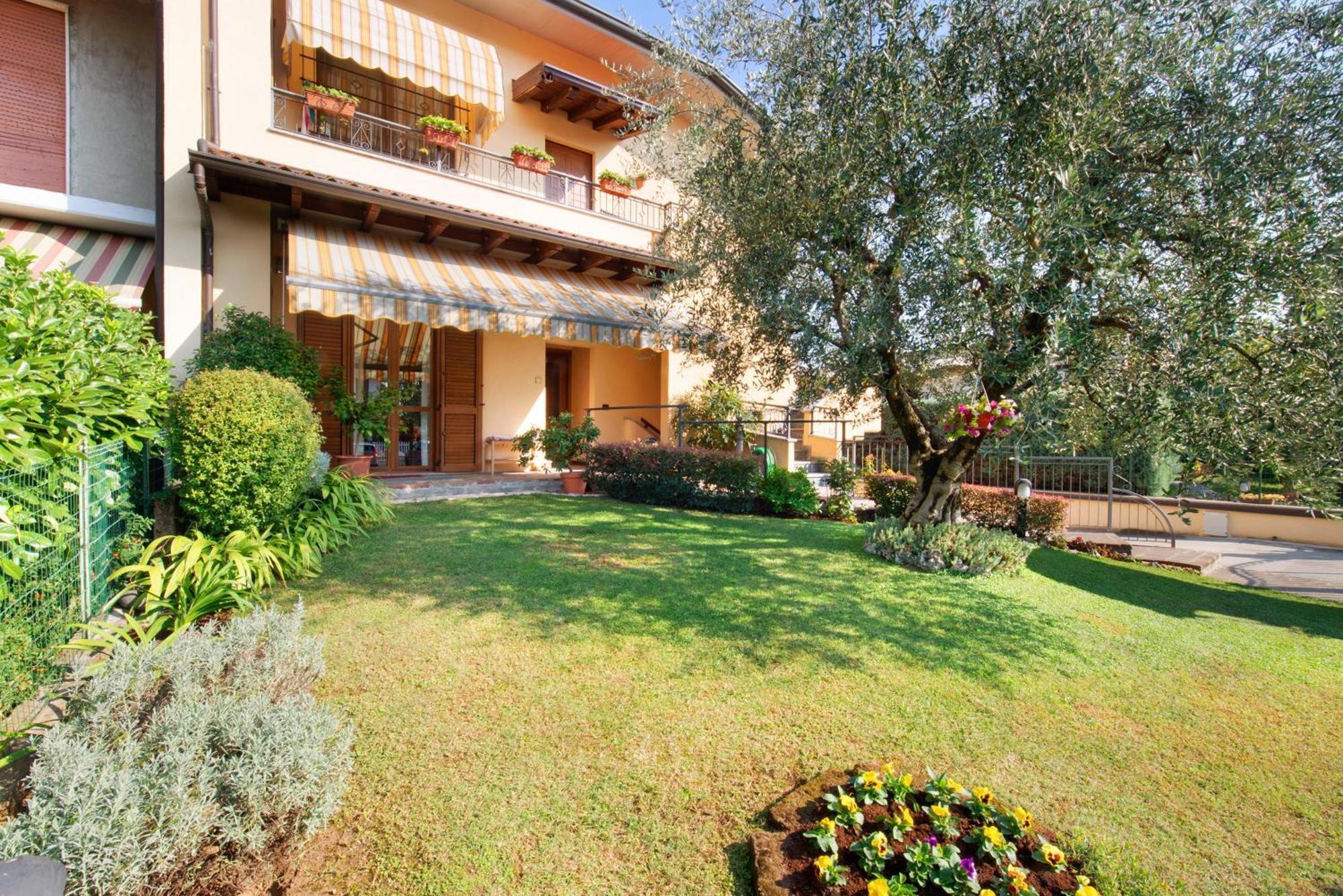 Casa Elli Villa Osio Sotto Luaran gambar
